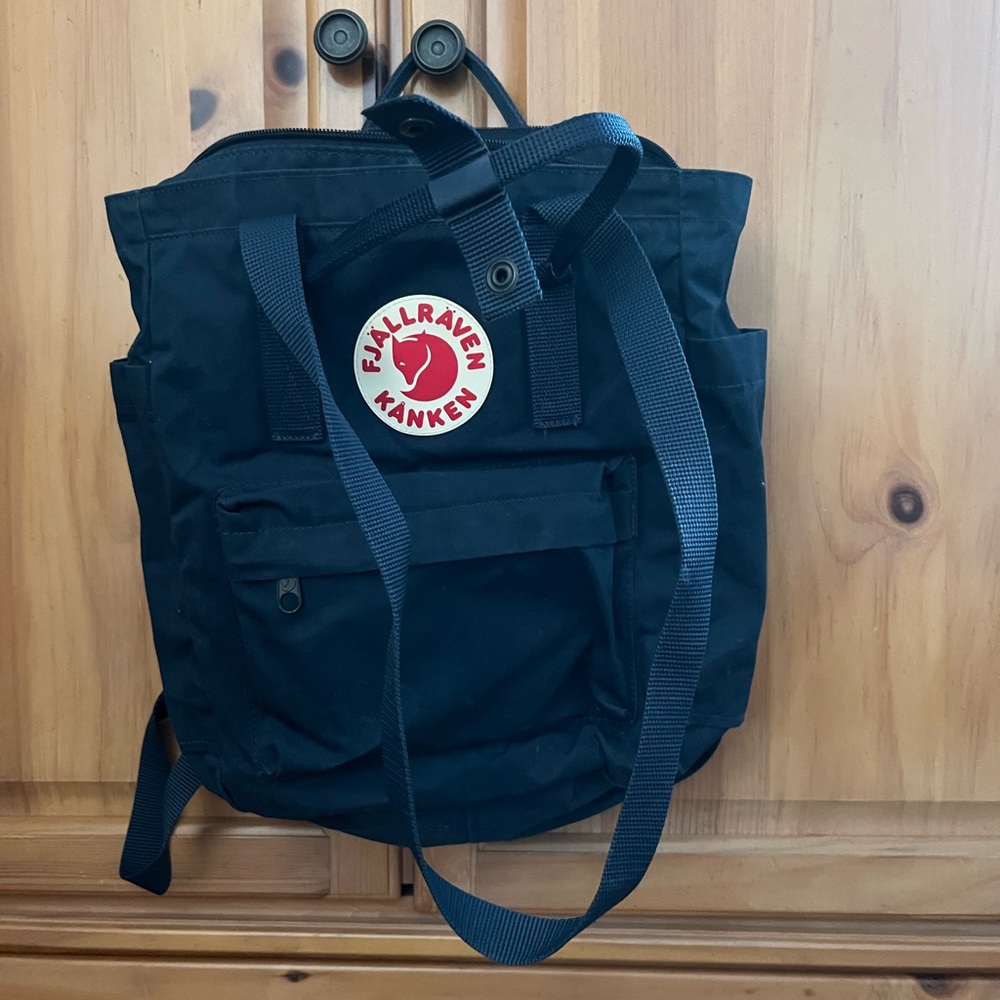 Fjallraven Kanken backpack/tote bag navy